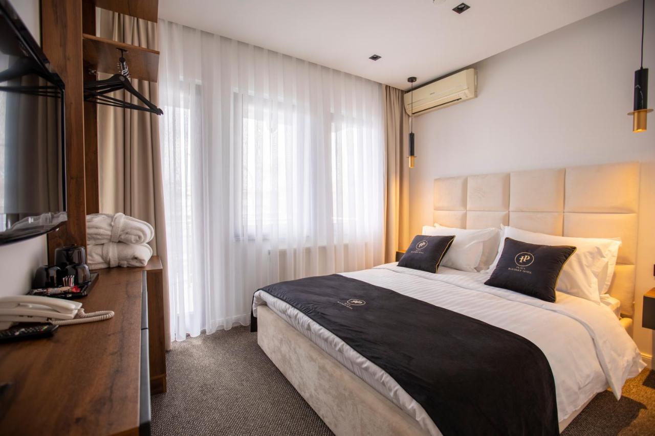 Plaza Boutique Hotel Priština Exteriér fotografie